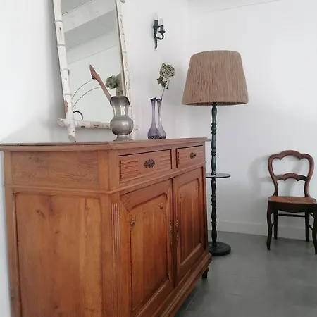 Des Abeilles Holiday home Bourgneuf