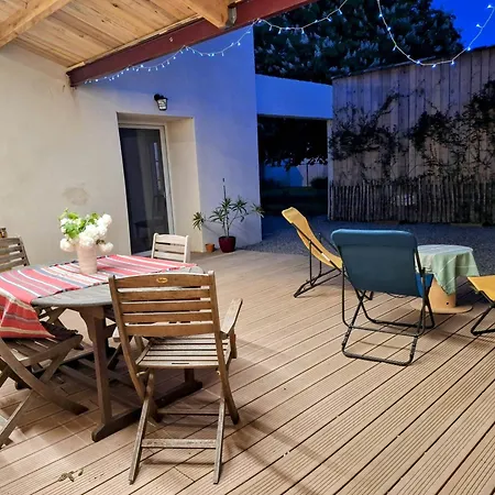 Des Abeilles Holiday home