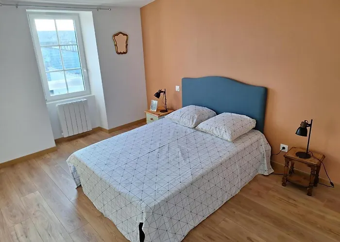 Des Abeilles Bourgneuf